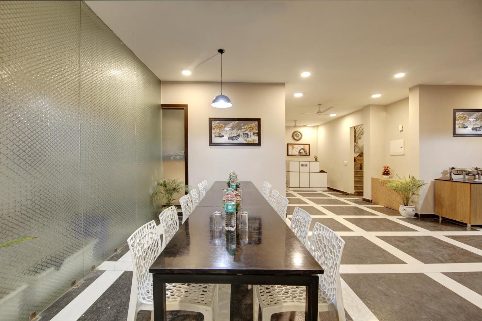 Limewood Stay - Fortis Hospital Gurgaon Eksteriør billede