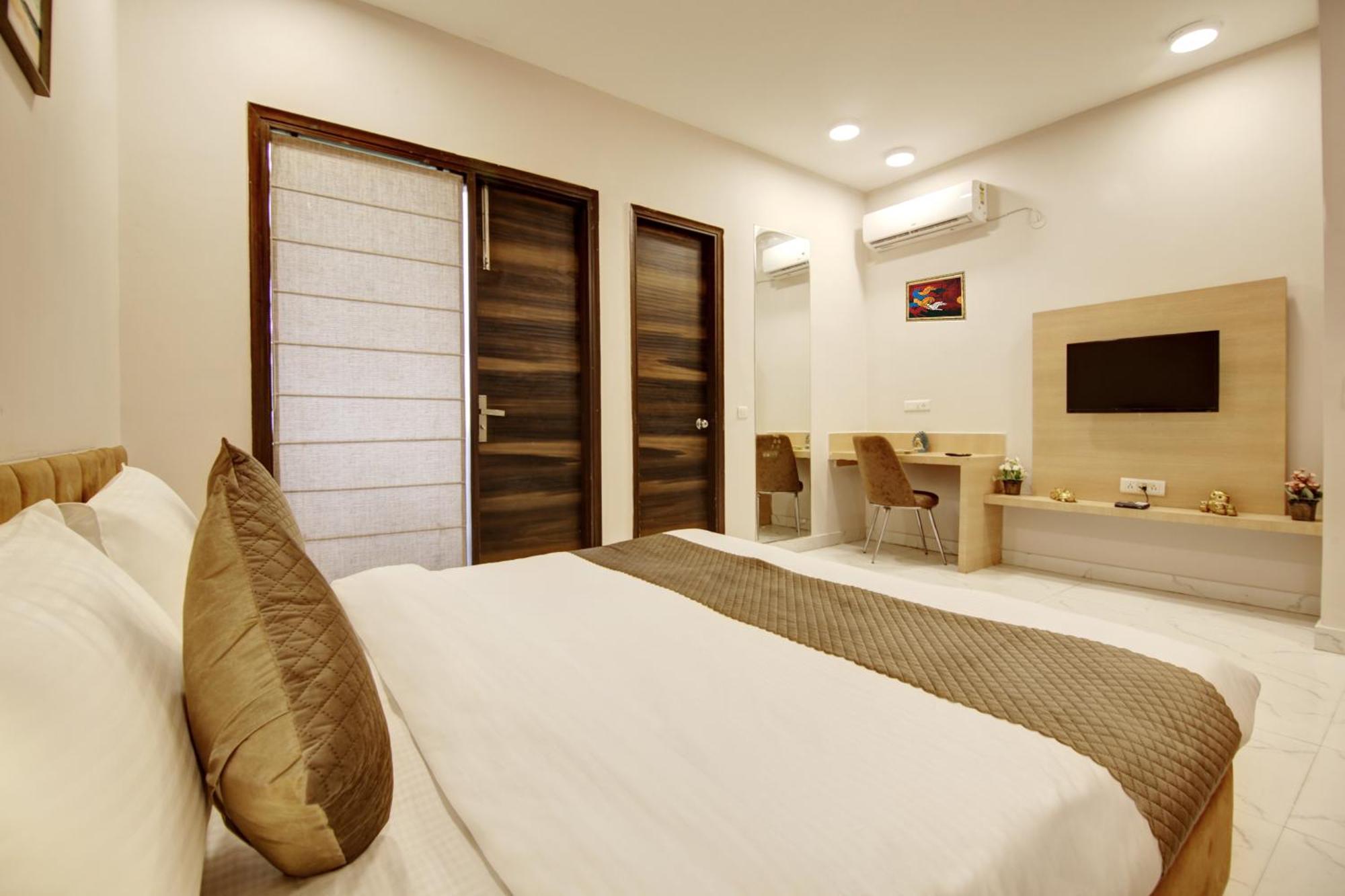 Limewood Stay - Fortis Hospital Gurgaon Eksteriør billede